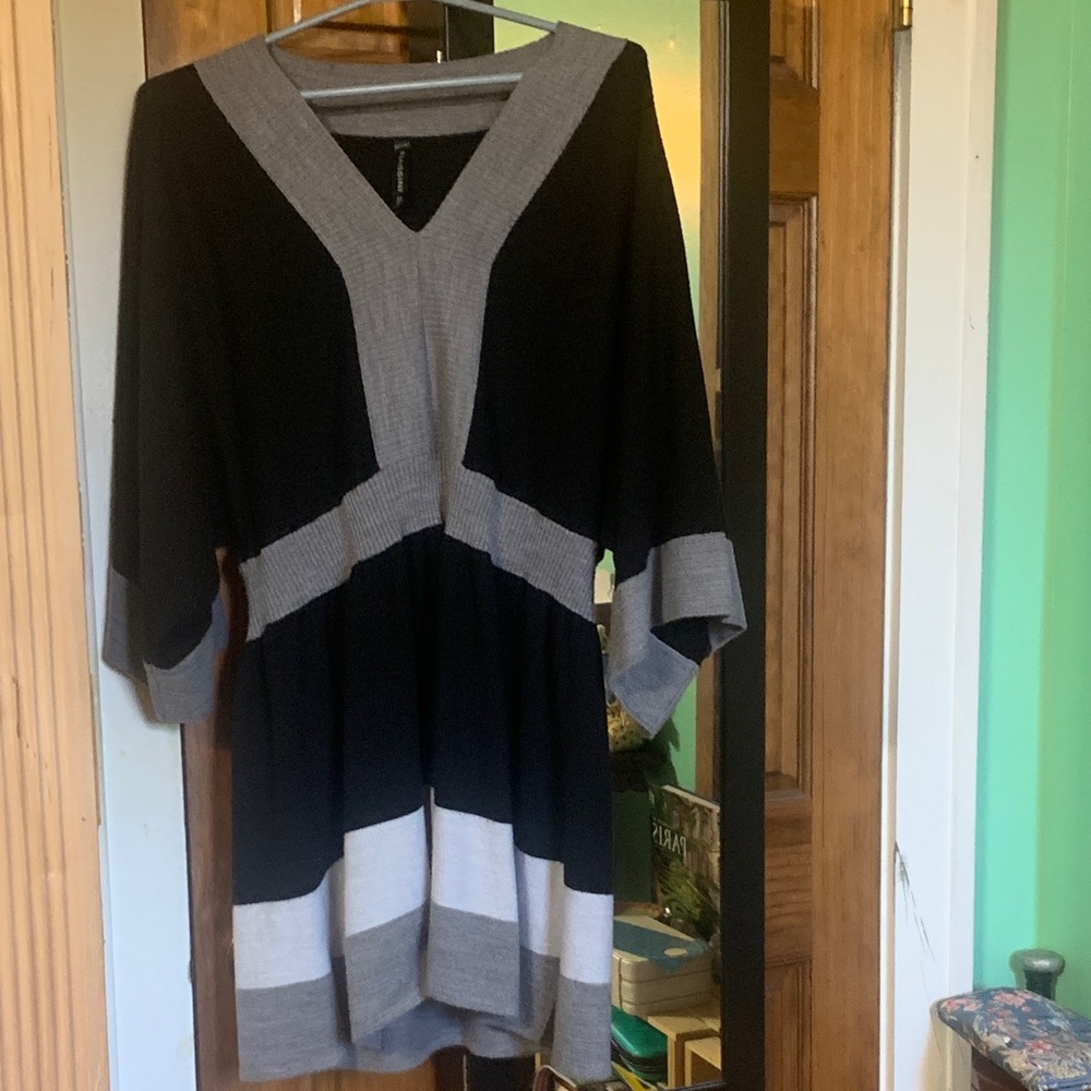 Massini Black and Gray Midi Dress